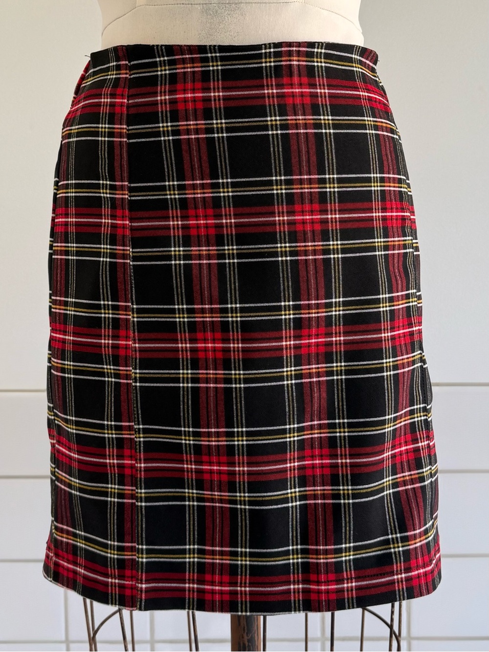 Fashion Nova Red, Black, Yellow Plaid Pull-on Mini Skirt Sz: Xl. NWT